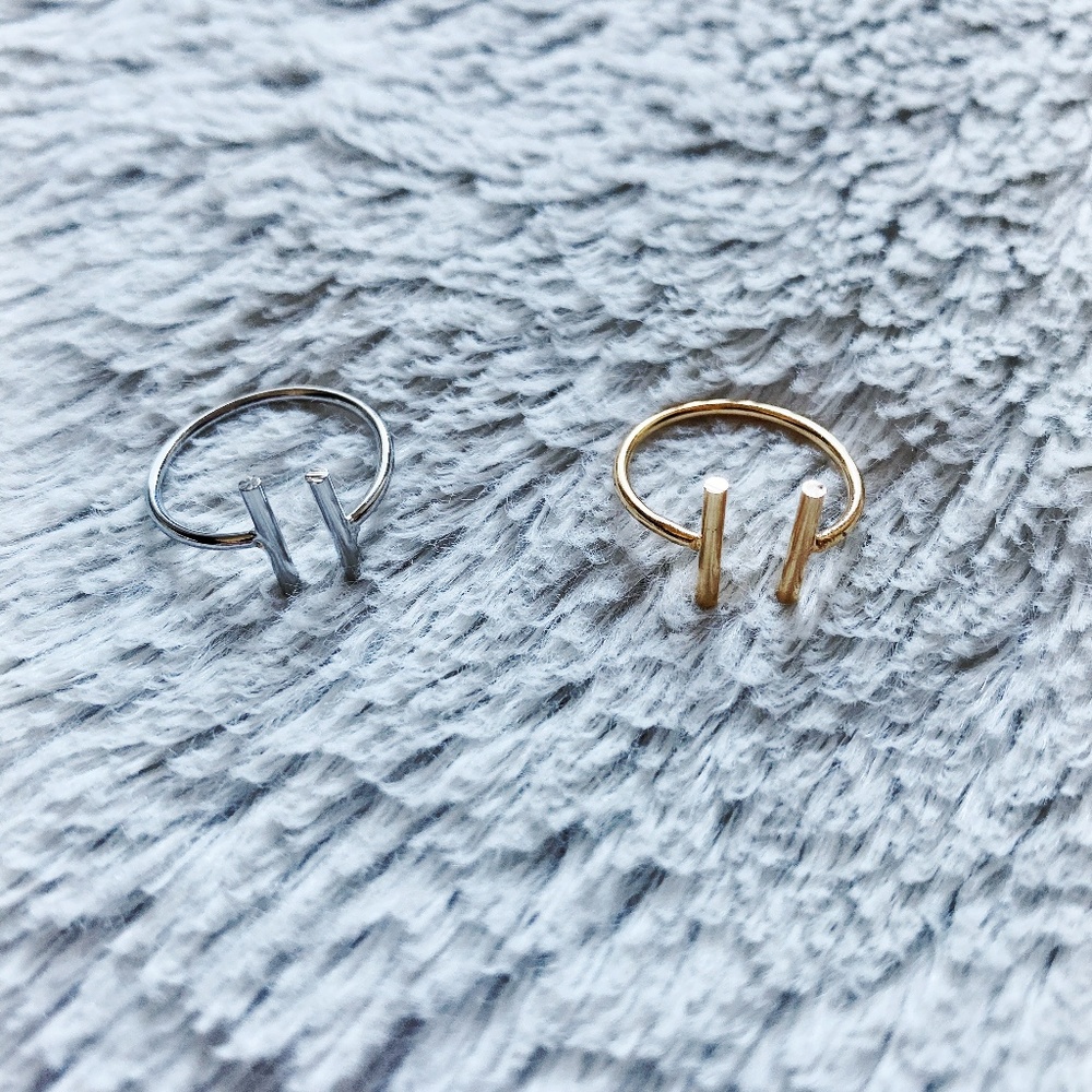 ⭐️Double Bar Ring Size 5